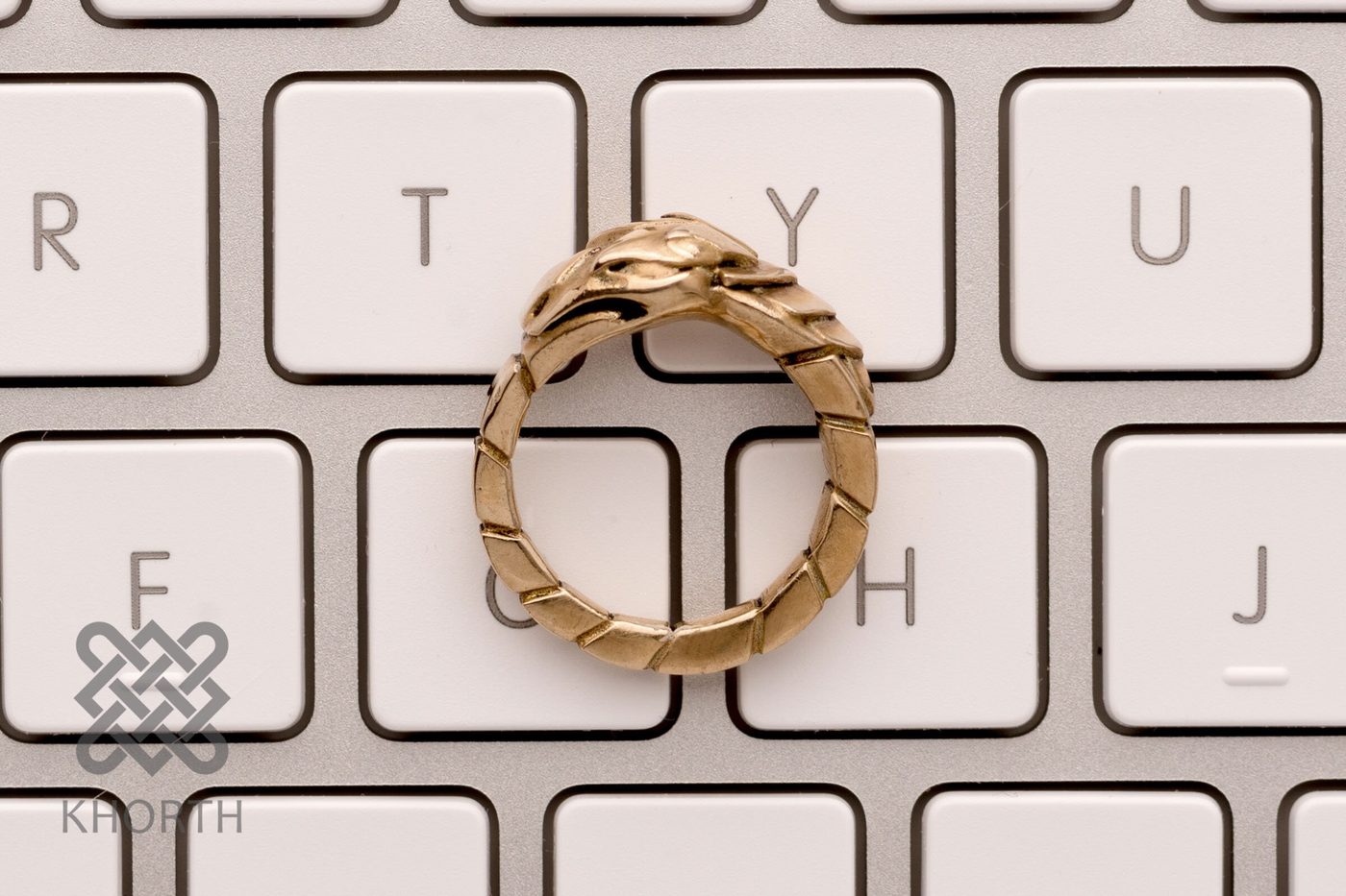 ALURMI's Ring — handmade Warcraft ring in silver and bronze — photo 6