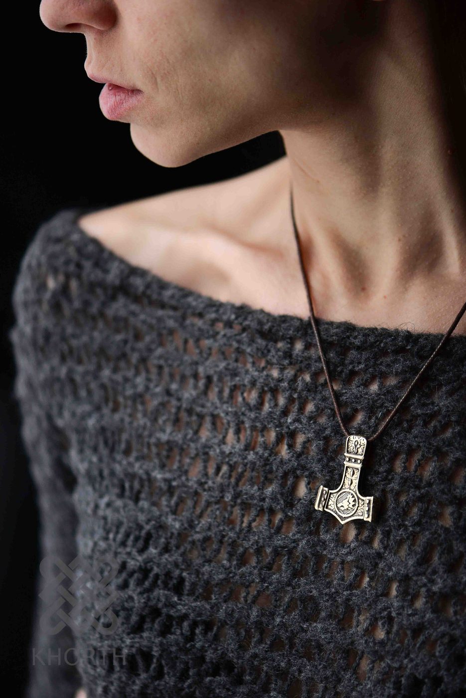 DOOMHAMMER FROSTWOLF CLAN Pendant — handmade Warcraft pendant in silver and bronze — photo 5