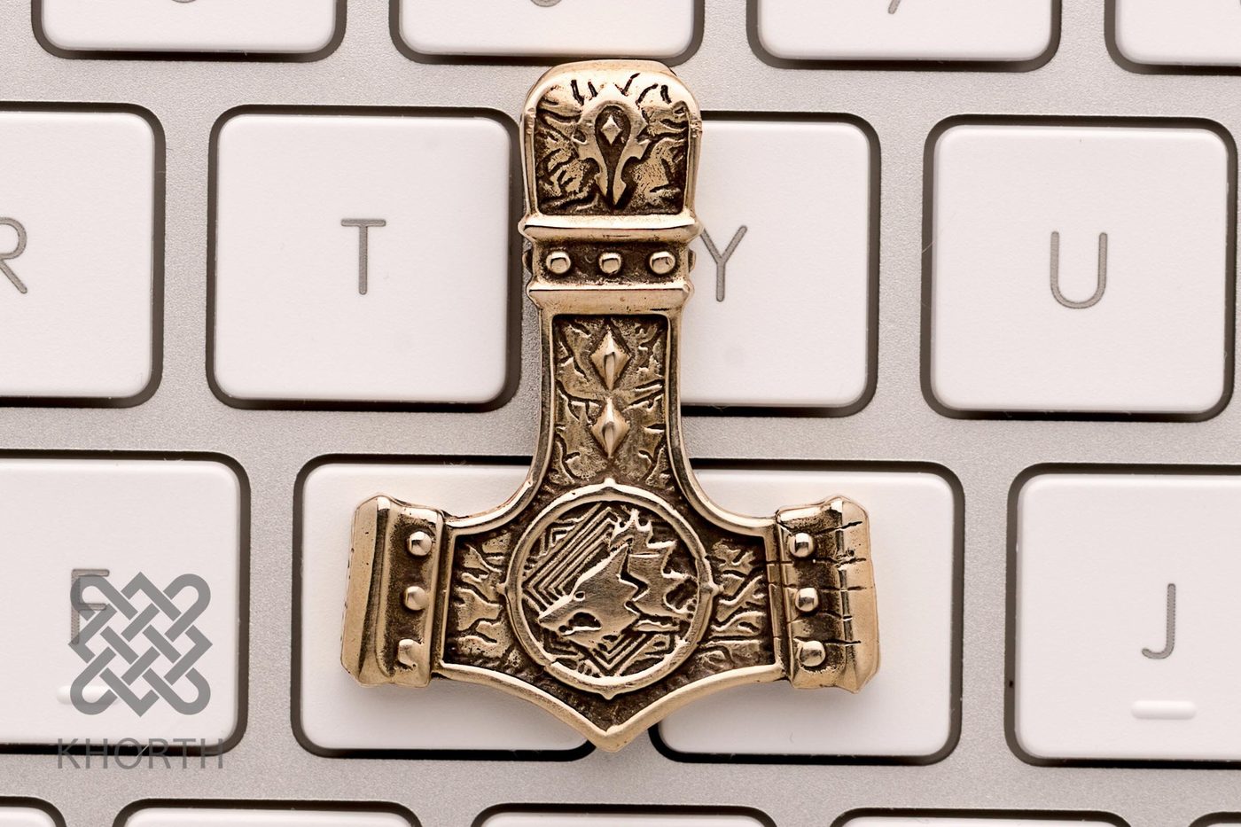 DOOMHAMMER FROSTWOLF CLAN Pendant — handmade Warcraft pendant in silver and bronze — photo 7