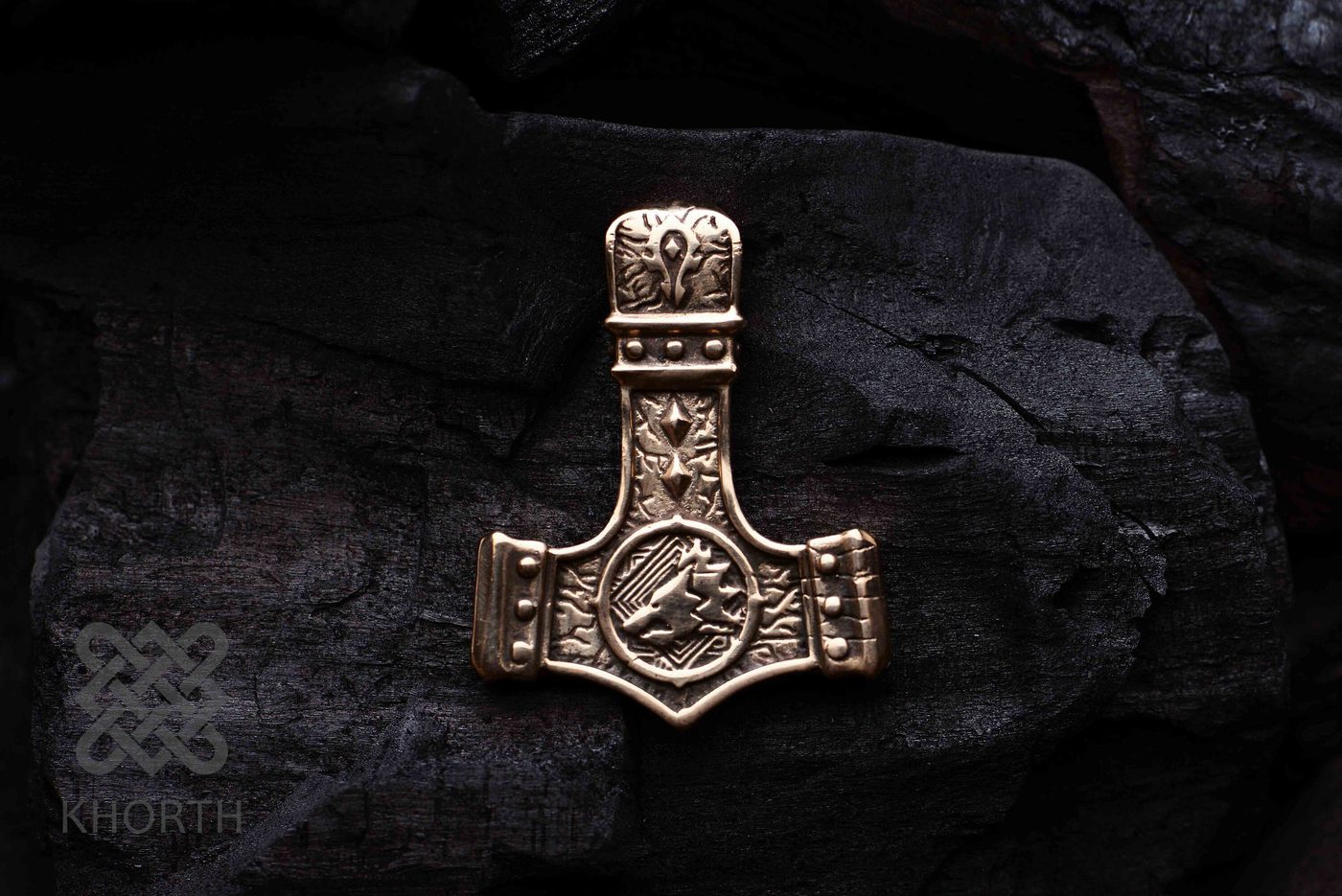 DOOMHAMMER FROSTWOLF CLAN Pendant — handmade Warcraft pendant in silver and bronze